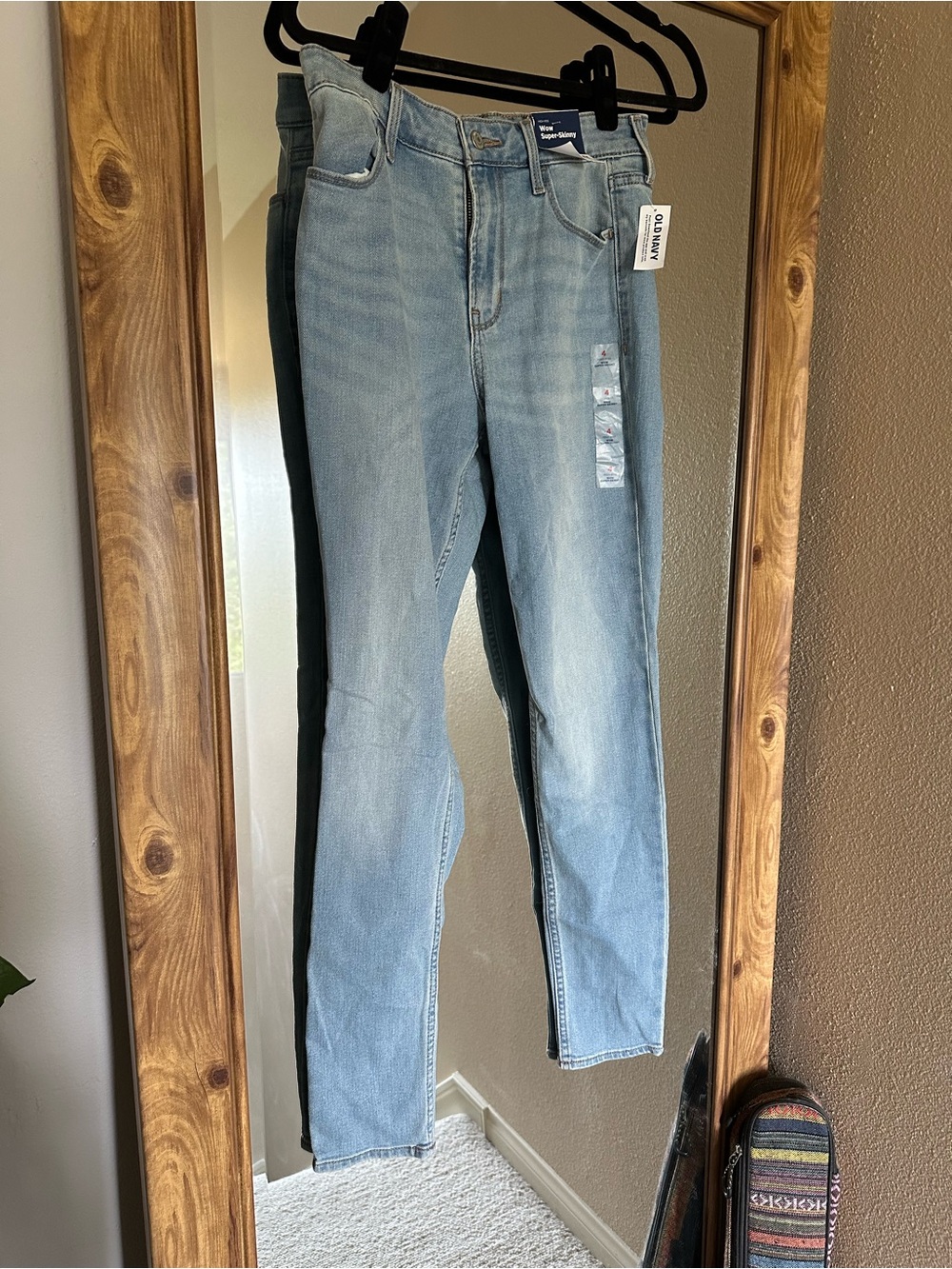 Old Navy Women’s Light Blue Skinny Jeans
